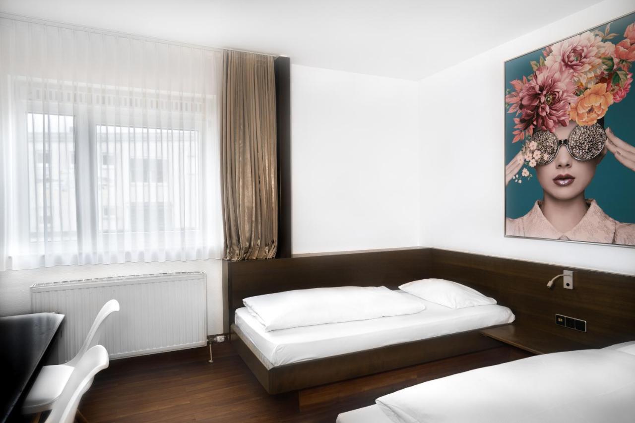 Stadthotel Heilbronn Bagian luar foto